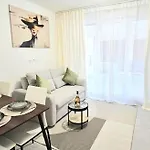 Apartman Center Nice, 10min Beach, Parking, Terrace, Direct Tram
