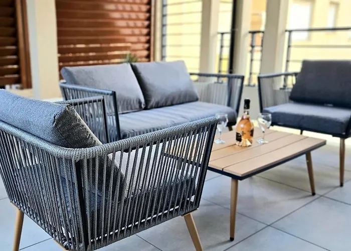 Apartman Center Nice, 10Min Beach, Parking, Terrace, Direct Tram Nizza