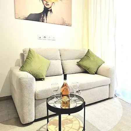 Center Nice, 10min Beach, Parking, Terrace, Direct Tram *